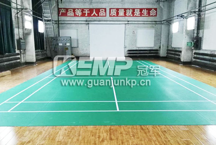 羽毛球運動地板