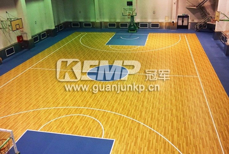 籃球運動地板