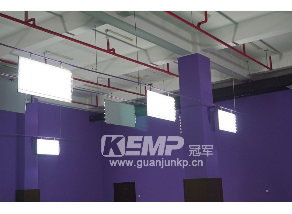 羽毛球側(cè)燈展示.jpg