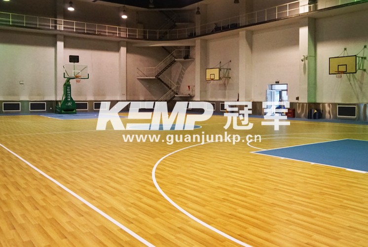 籃球運動地板