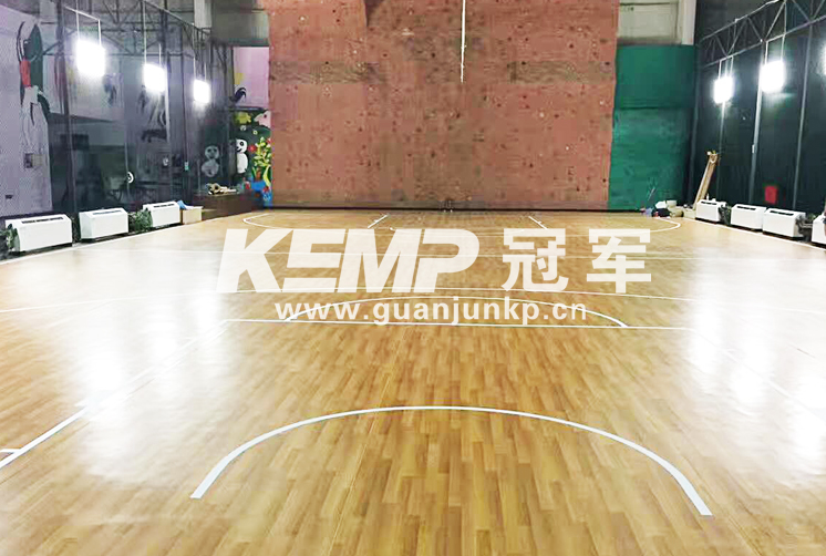 籃球塑膠地板