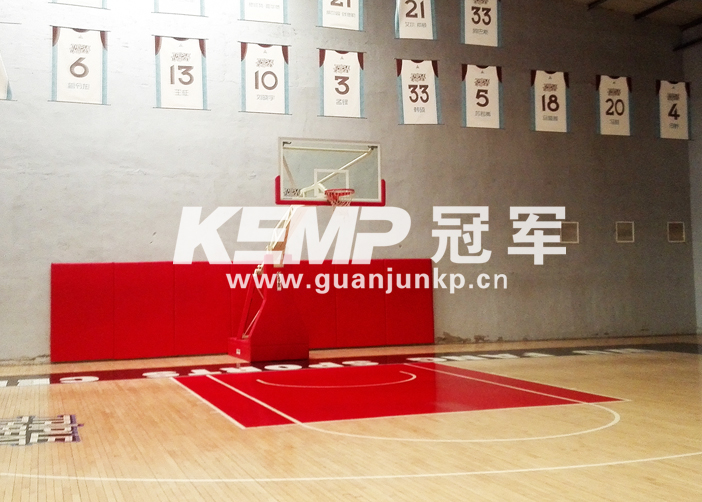 籃球運動地板