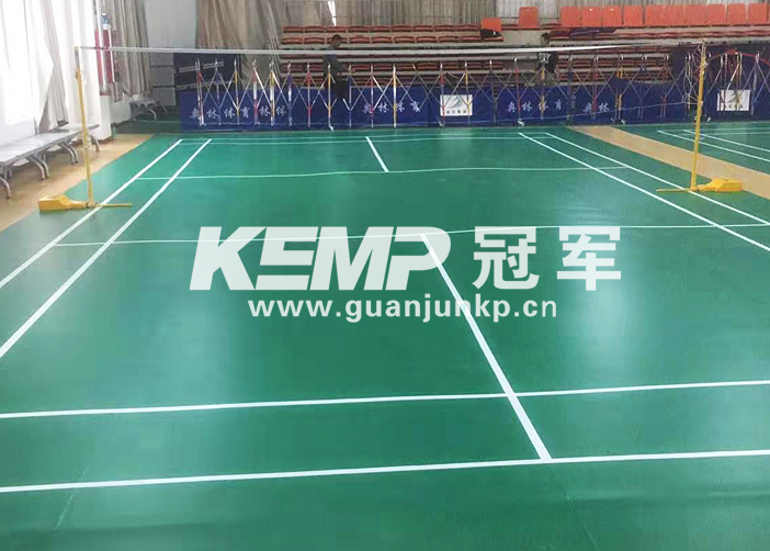 羽毛球地板膠